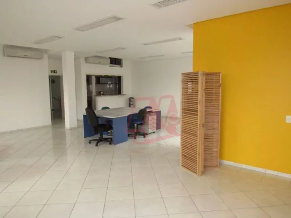Imagem Aluga-se Sala comercial com 88 m² no bairro Santa Cecília - Porto Alegre/RS