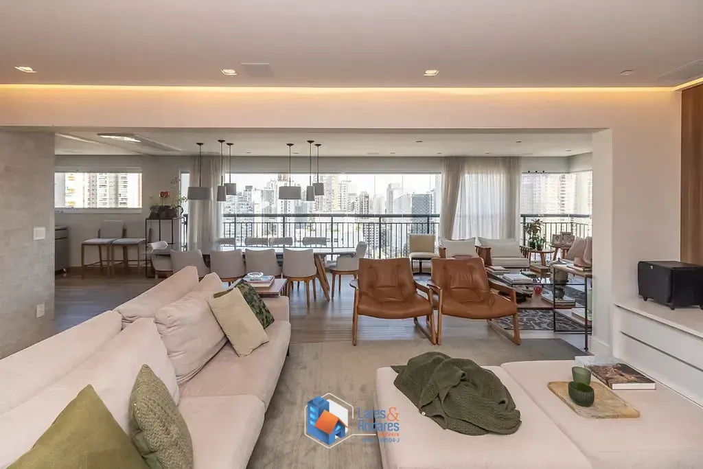 Foto do imóvel Apartamento à venda 4 Quartos 4 Suites 4 Vagas 213M² Santo Amaro São Paulo - SP em Avenida Morumbi
