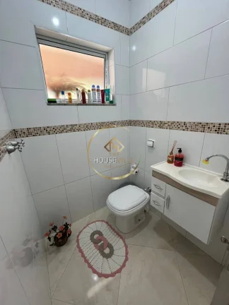 Imagem Casa Sobrado, 2 Dormitórios( 2 suítes), 250m², Vista Verde, Sjc.