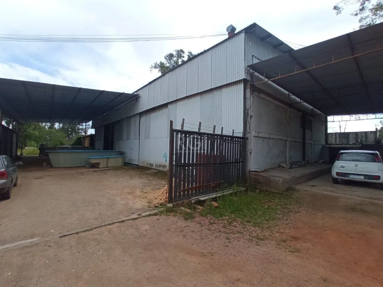 Imagem Pavilhão comercial no Bairro Hípica