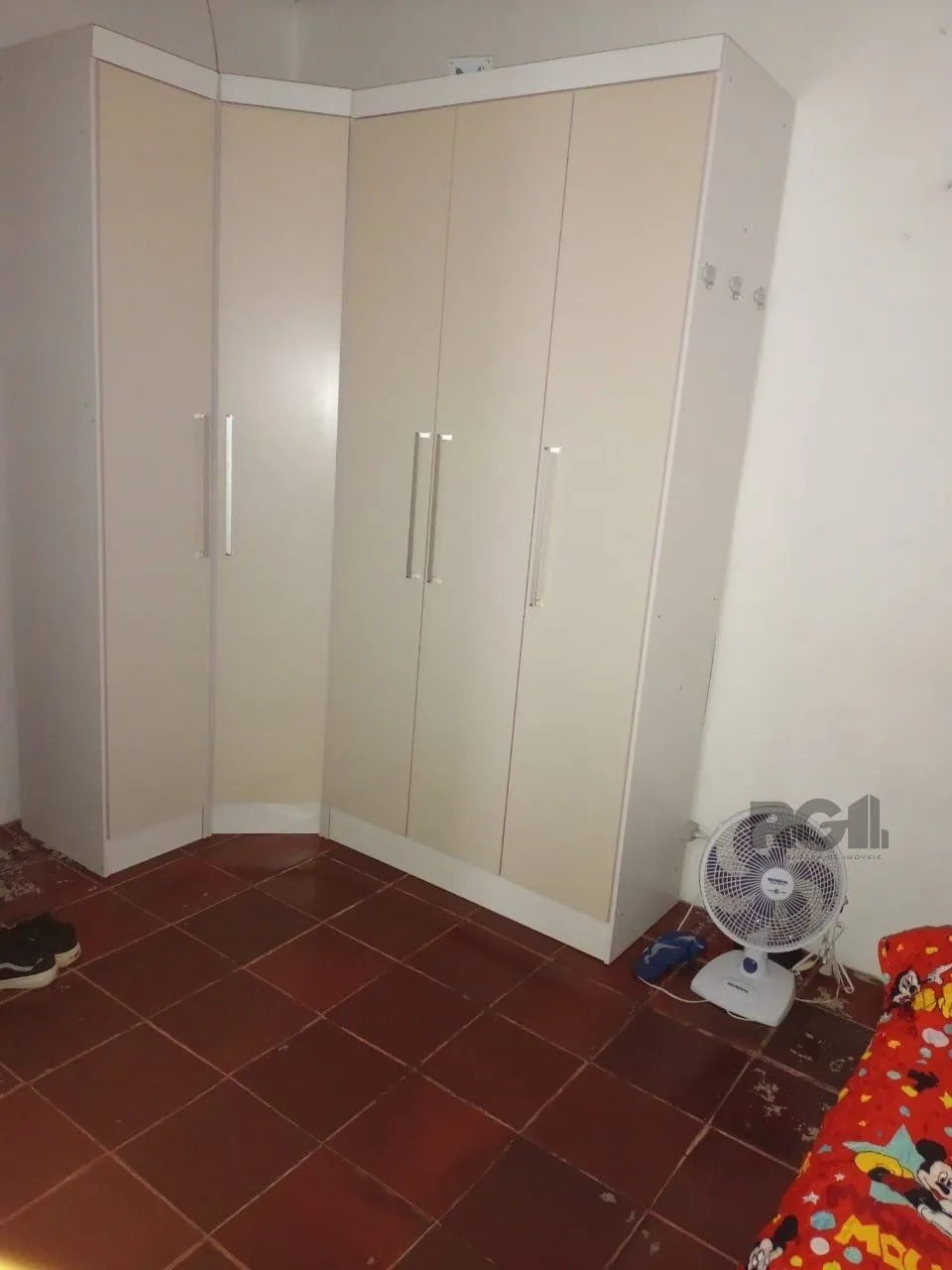 Imagem Casa para Venda - 482m², 3 dormitórios, 3 vagas - Camaquã, Porto Alegre