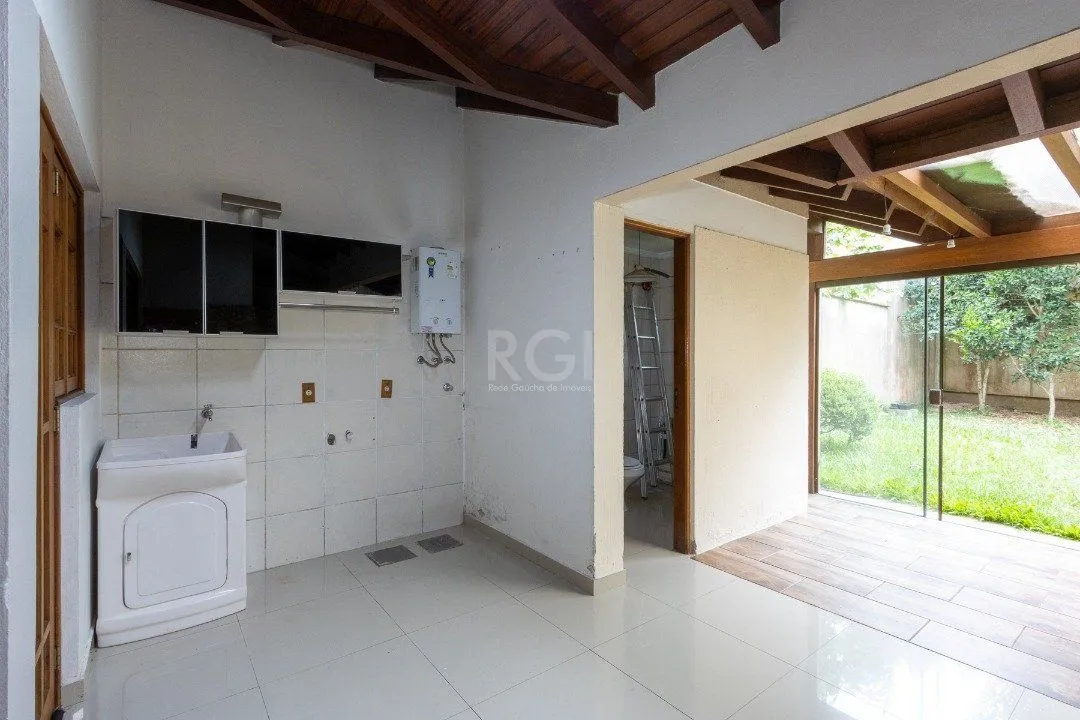 Imagem Casa para Venda - 181.99m², 3 dormitórios, sendo 1 suites, 2 vagas - Jardim Isabel