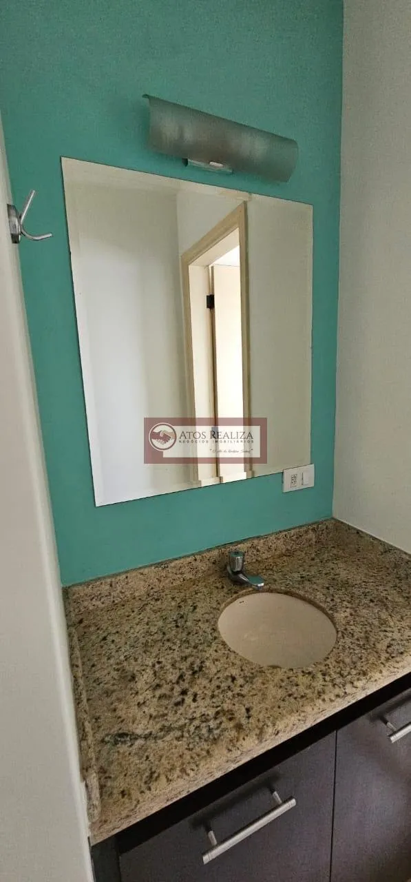 Imagem Exclusivo: Apartamento de 65m² em Santo Amaro. Vendo Apartamento de 65m² em santo Amaro, com 2 Dormitórios com planejados, cozinha com armários, Sacada, 1 vaga de garagem, próximo ao Hotel transamérica eTodos os prontos de comércio de Santo Amaro. Valor d