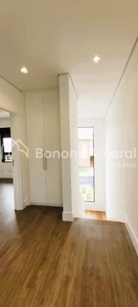 Imagem Lindo sobrado, bem localizado!
No pavimento superior, são 3 suítes, todas com armário e ar condic...