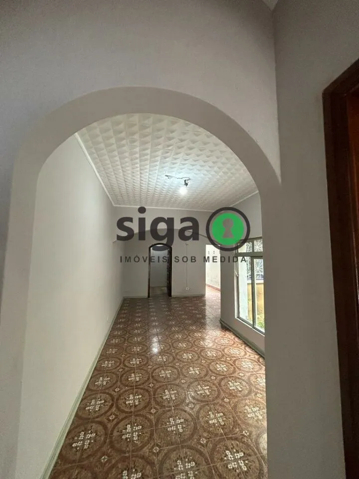 Imagem Casa Ampla com 260m², 6 quartos, 1 vaga - disponível para venda e locação!