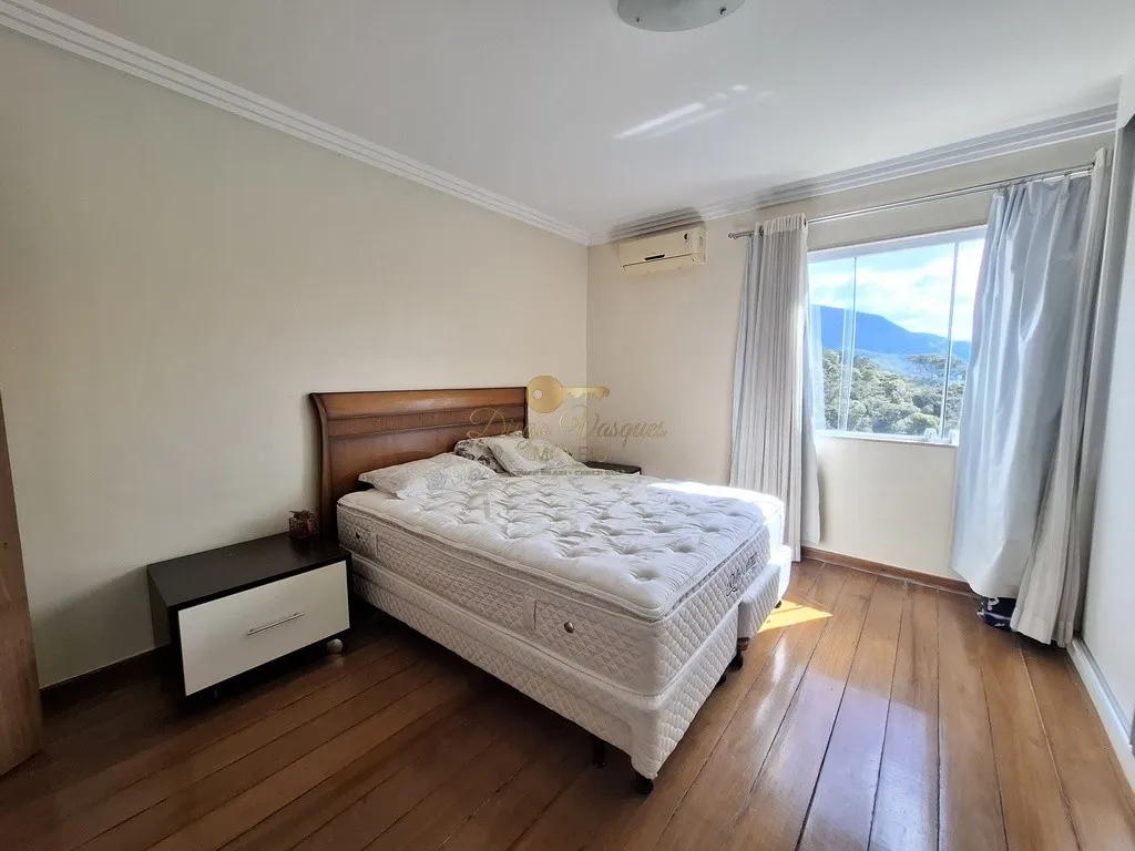 Imagem Casa em Condomínio para Venda em Teresópolis / RJ no bairro Green Valley