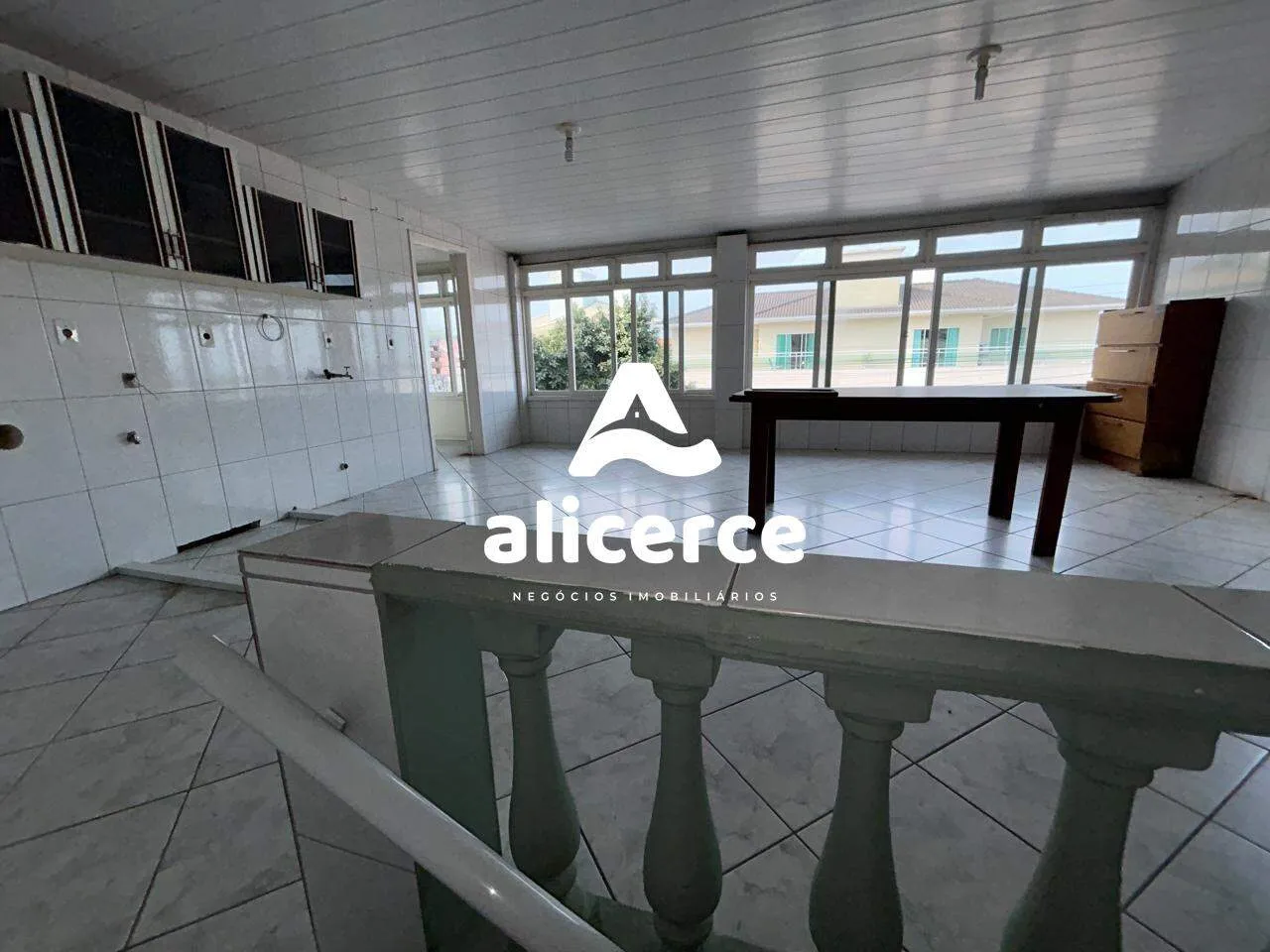Imagem Casa à venda com 4 quartos 3 suítes, 240m² em Fazenda Santo Antônio São José