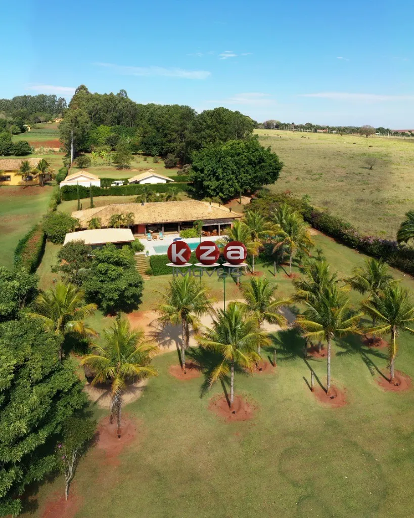 Imagem Imperdível casa de luxo à venda em Avaré-SP, Parque São Jorge: 4 quartos, 4 suítes, 4 salas, 6 banheiros, 20 vagas, 830m²!