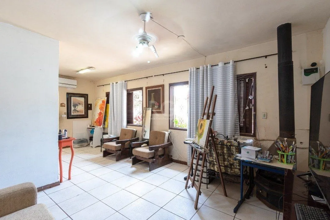 Imagem Casa para Venda - 149.99m², 6 dormitórios, sendo 2 suites, Nonoai