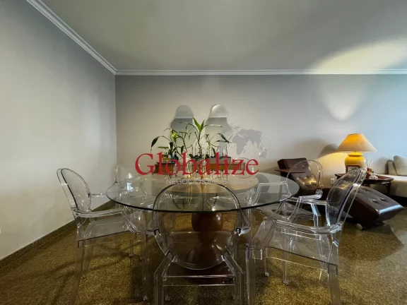 Imagem Apartamento à venda com 237m², 3 suítes, 2 vagas, portaria 24h, elevador por R$875.000,00 no Gonzaga em Santos