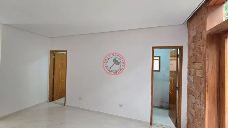 Imagem CASA SOBRADO NOVO COM 3 SUITES , SALA DE ESTAR, COZINHA, LAVABO, LAVANDERIA, GARAGEM TOTA MURADA RUA TRANQUILA EM ACABAMENTO