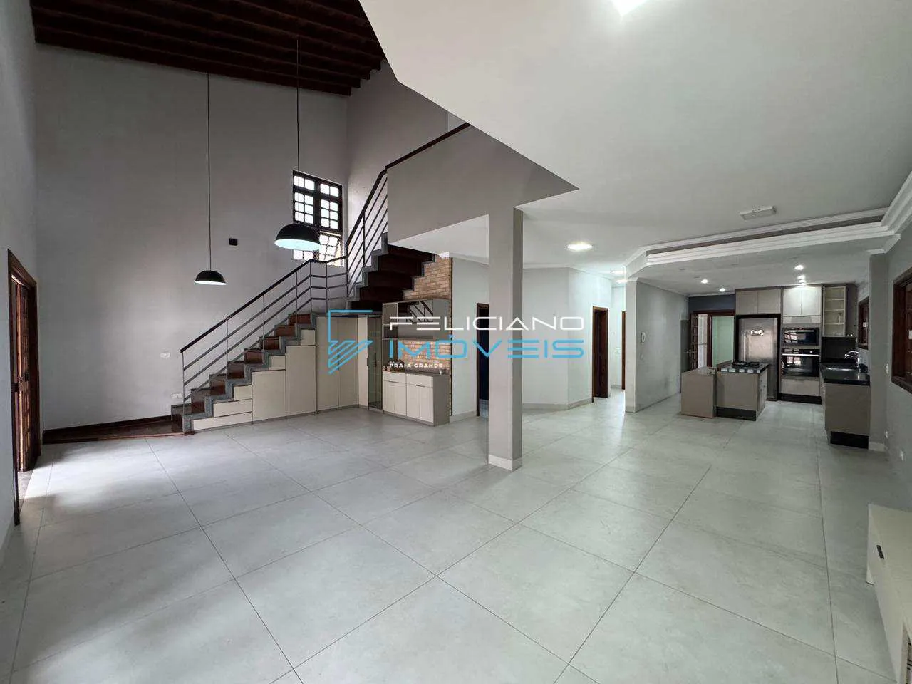 Imagem Sobrado com 4 quartos, Canto do Forte, Praia Grande - R$ 2.85 mi, Cod: 7237