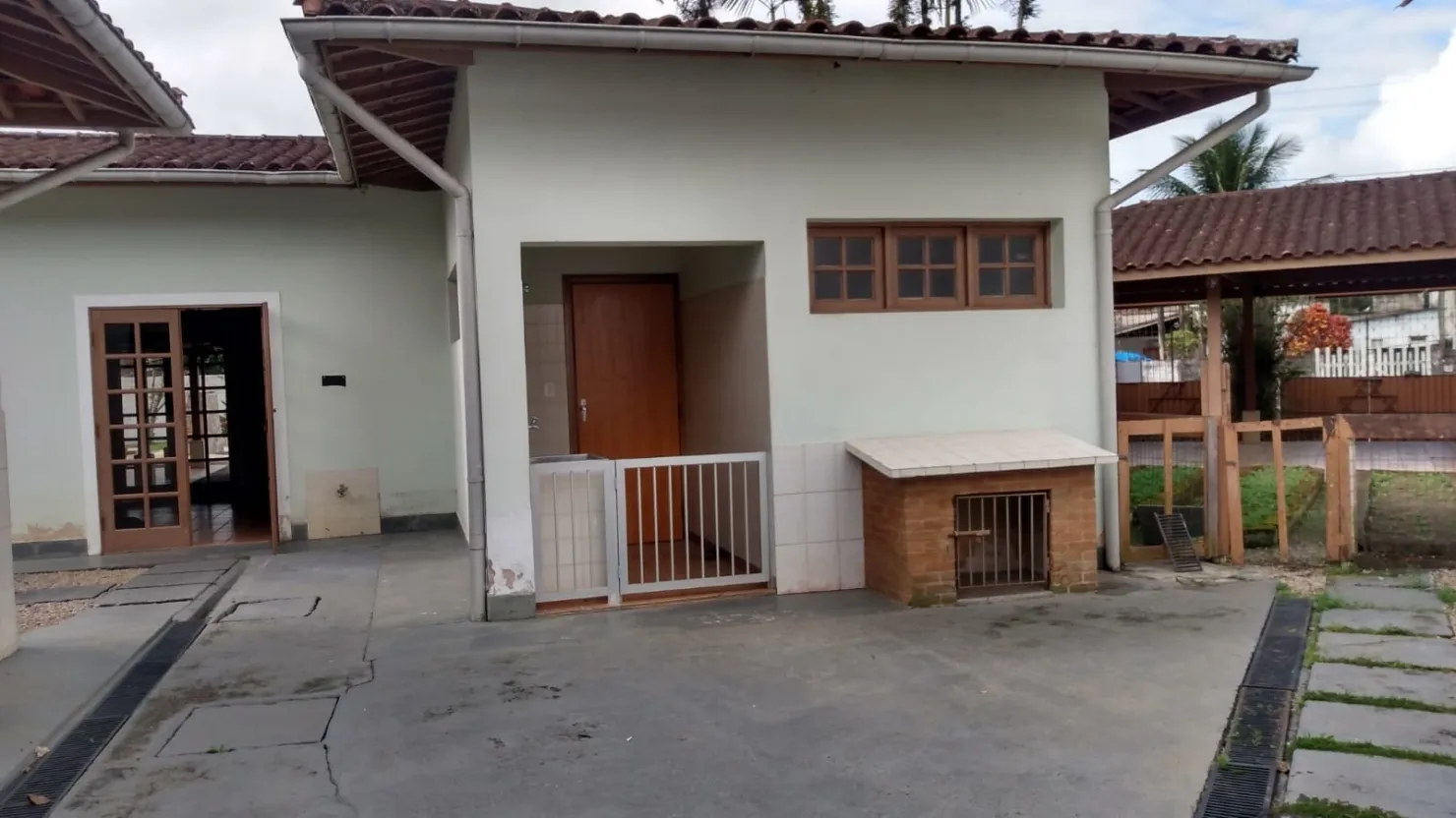 Imagem Casa à venda 2 Quartos, 2 Suites, 4 Vagas, 416M², Jardim Carolina, Ubatuba - SP