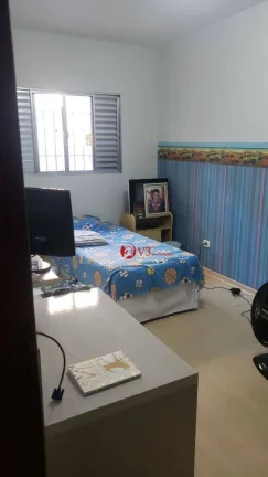 Imagem Sobrado a venda com 3 dormitorios, 3 banheiros, 2 vagas perto do metro guilhermina