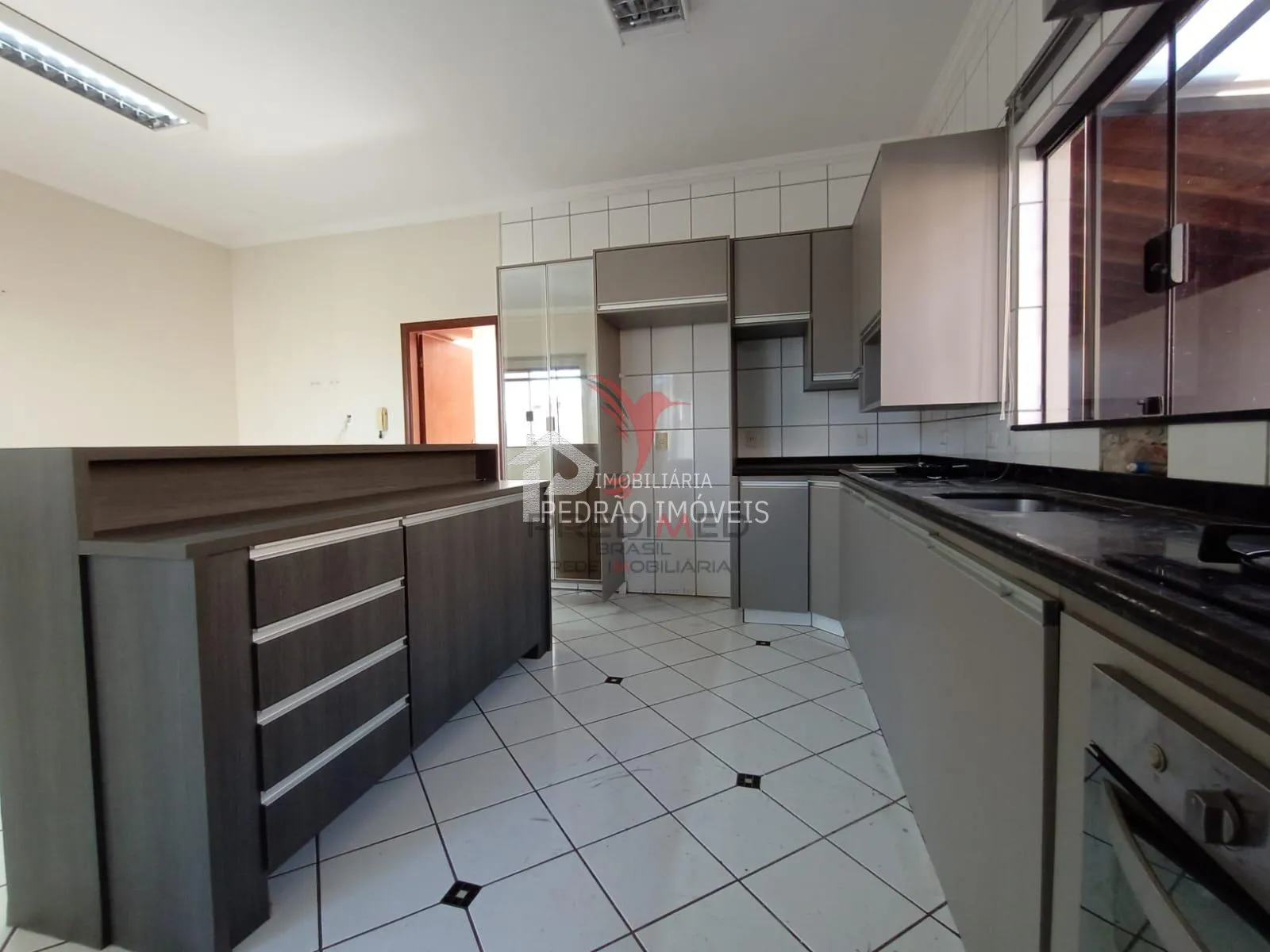 Imagem Casa de 3 quartos, 266m² no bairro Parque Residencial São José, em Lençóis Paulista