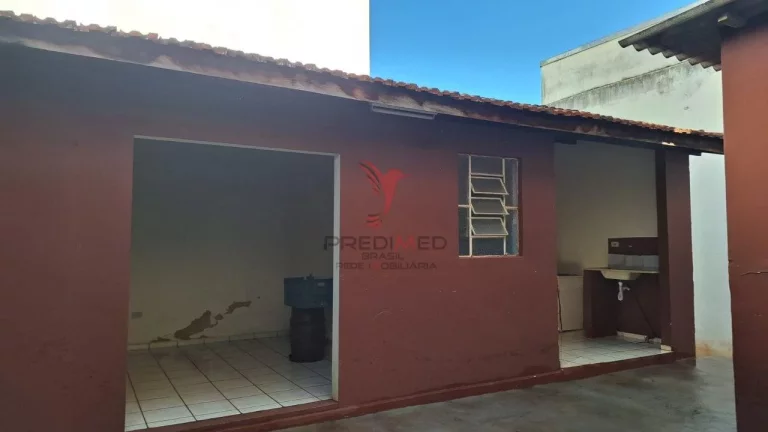 Imagem Vendo Sobrado com vocação comercial na Cidade se São Pedro-SP