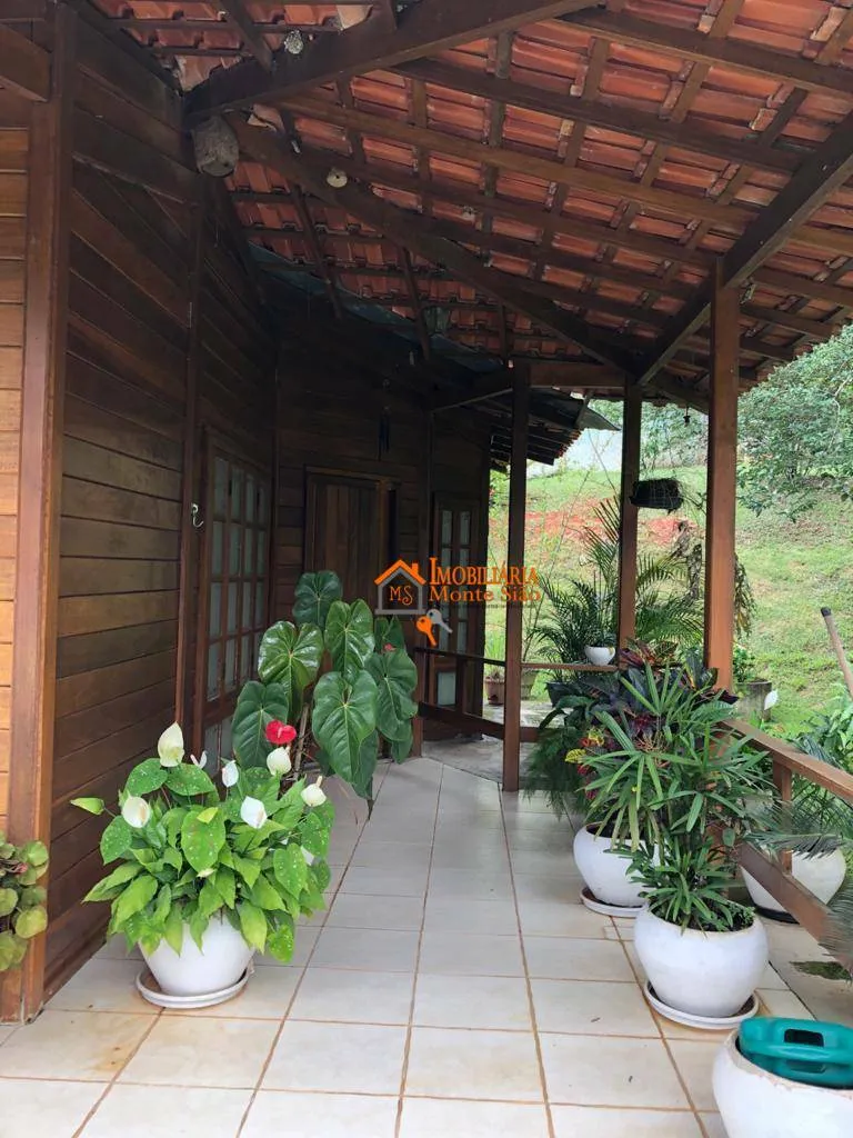 Imagem Casa com 6 dormitórios à venda, 300 m² por R$ 1.290.000,00 - Fazenda Velha - Arujá/SP