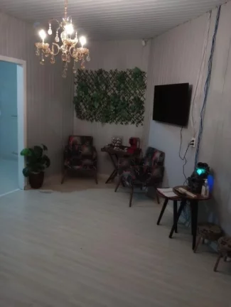 Imagem Casa para Venda em Concórdia, Centro, 3 dormitórios, 1 suíte, 2 banheiros