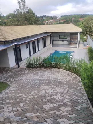 Imagem Chácara 544 m², 3 dormitórios, 1 suíte à Venda R$1.200.000,00