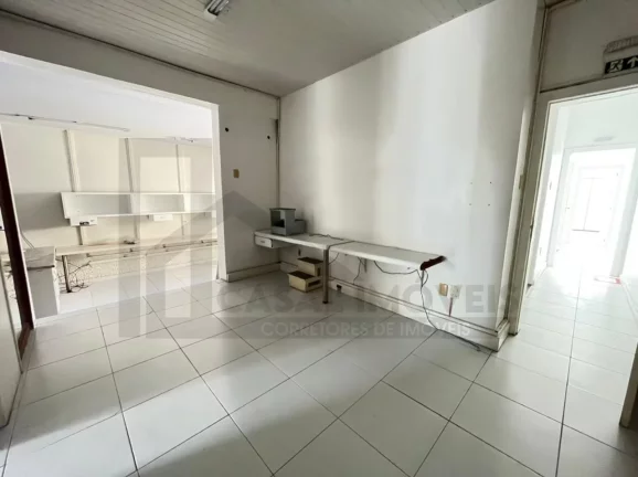 Imagem CASAL IMÓVEIS VENDE PRÉDIO COMERCIAL TRANSFORMADOR ELÉTRICO