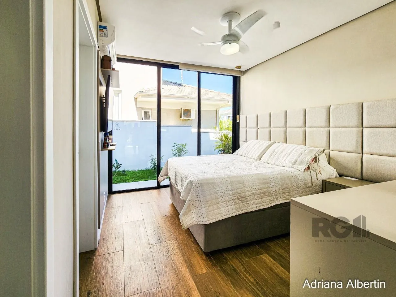 Imagem Casa com 4 suites - Condominio Fechado