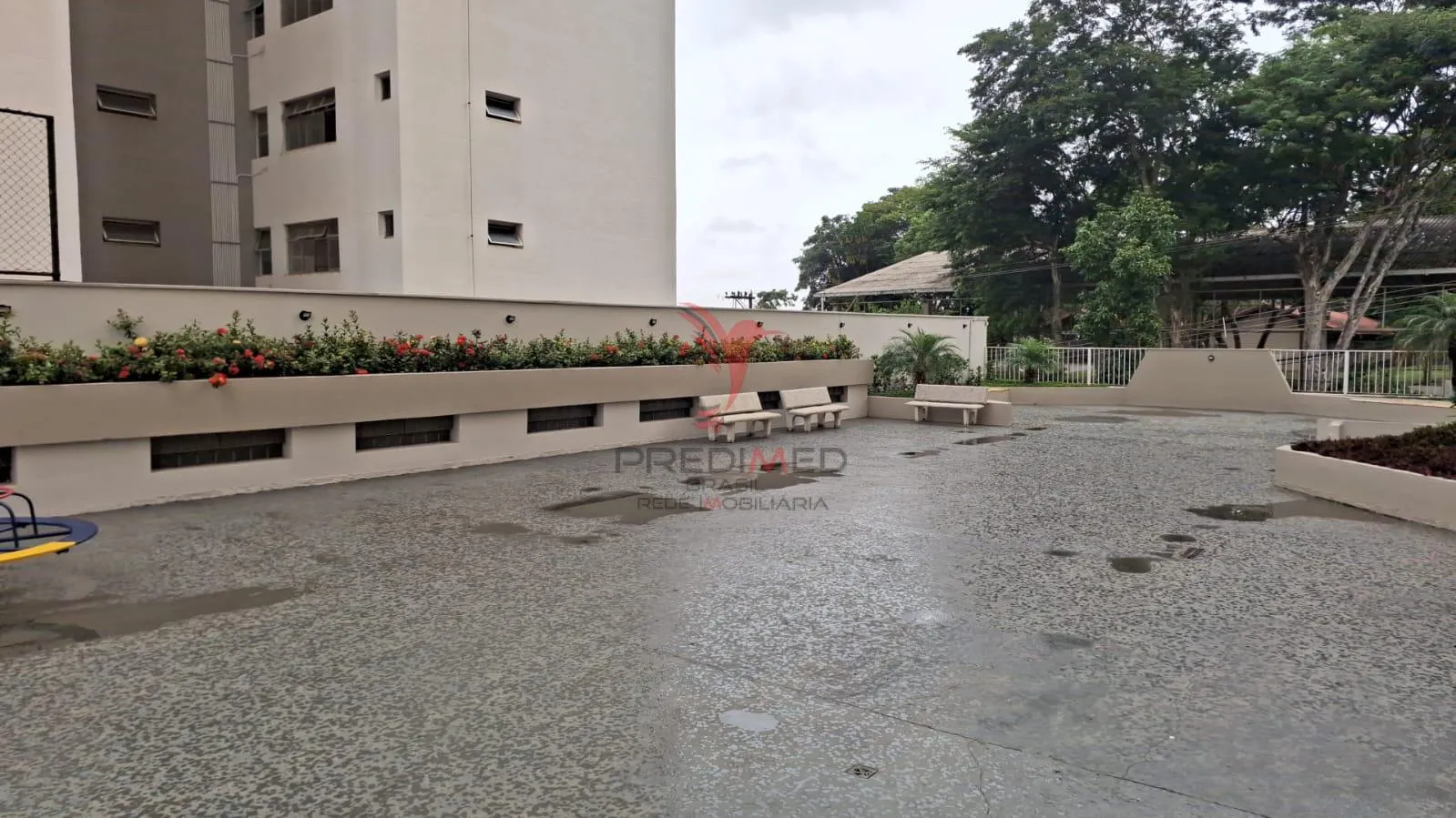 Imagem Vendo Apartamento com garagem coberta na Vila Monteiro