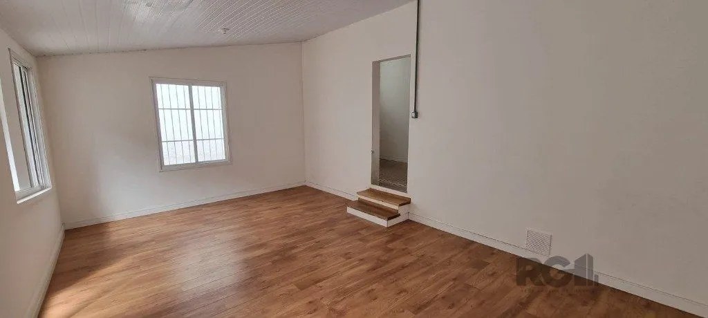 Imagem Casa de 2 dormitórios no bairro Petrópolis