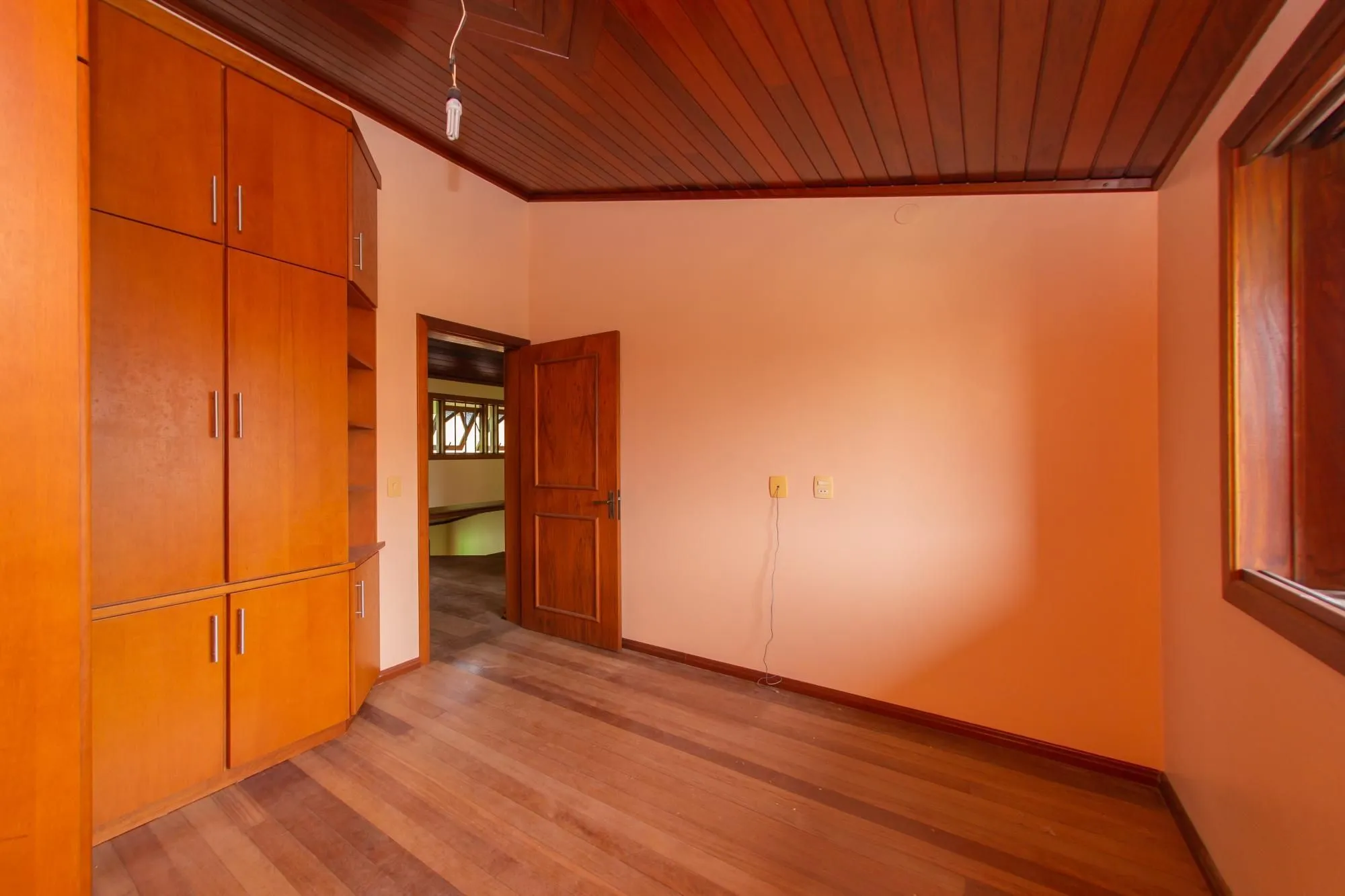 Imagem Casa com 3 quartos e 185m² à venda em Vila Nova