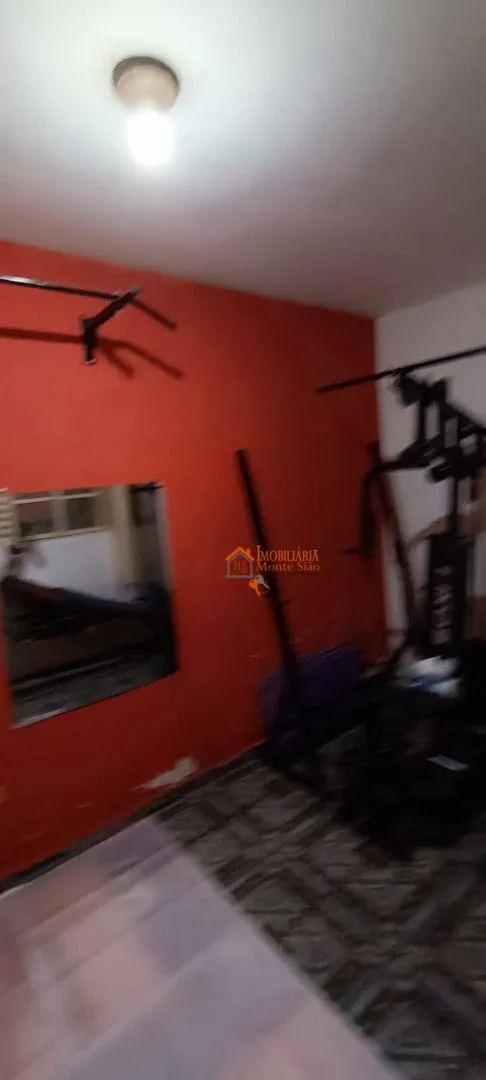 Imagem Casa com 4 dormitórios à venda, 150 m² por R$ 450.000,00 - Vila Rio de Janeiro - Guarulhos/SP