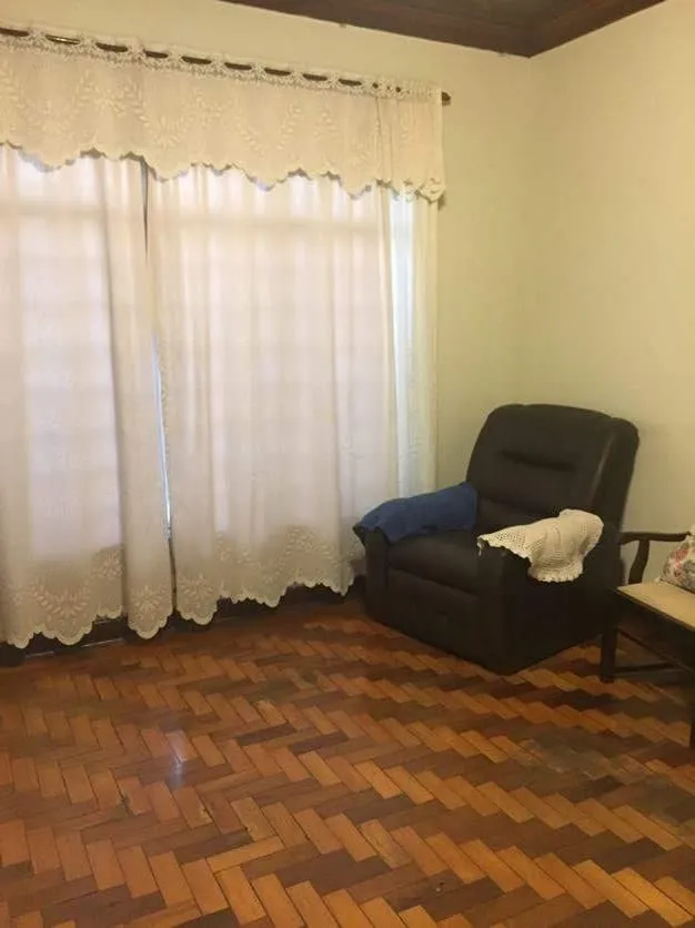 Imagem Casa à venda 3 Quartos, 2 Vagas, 260M², Chácara Galega, Pindamonhangaba - SP