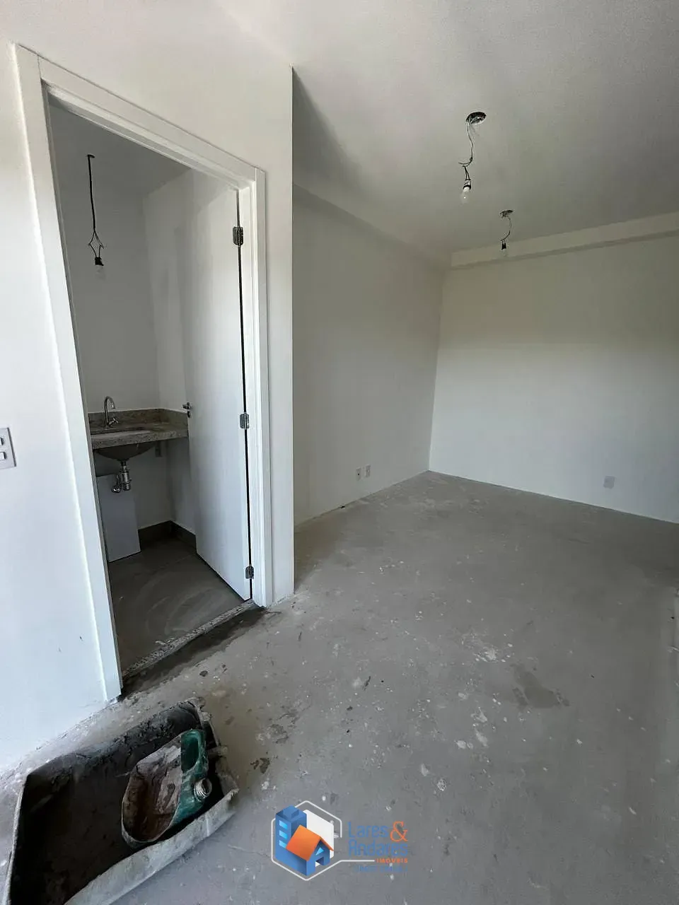 Imagem APARTAMENTO À VENDA COM 90 M², COM 2 DORMS. (2 SUÍTES), SACADA, 2 VGS NO CENTRO COMERCIAL JUBRAN, BARUERI - SP.