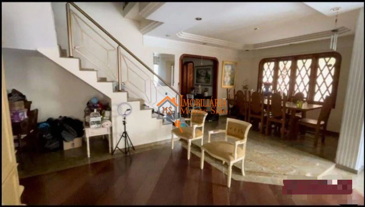 Imagem Casa com 3 dormitórios à venda, 380 m² por R$ 2.873.000,00 - Vila Rosália - Guarulhos/SP
