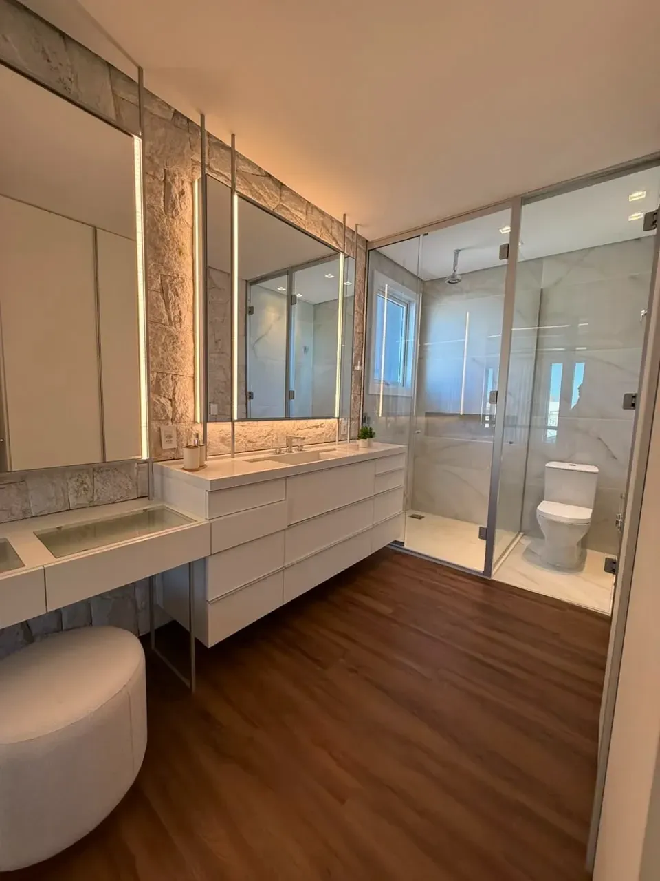Imagem Sobrado com 4 Quartos à Venda, 290 m² em Capão novo  - Capão da canoa 