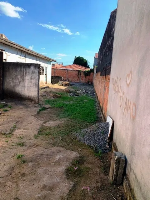 Imagem Casa à venda 2 Quartos, 5 Vagas, 300M², Laerte Assunção, Pindamonhangaba - SP