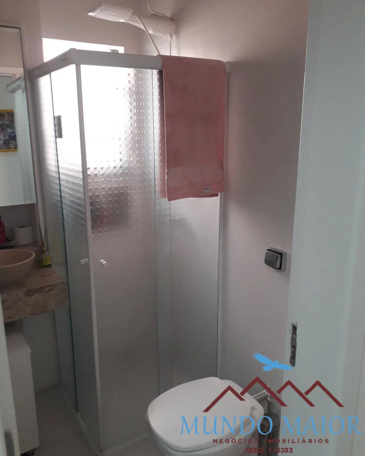 Imagem Aceita Financiamento e Permuta - Sobrado com 194m² e Área Gourmet!
