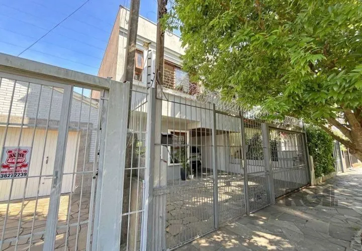 Imagem casa - 4 dorms. - 2 vagas - 200 m² - Partenon