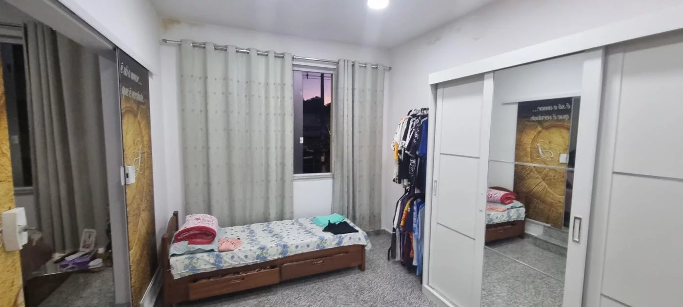 Imagem Casa para Venda em Rio de Janeiro, RAMOS, 4 dormitórios, 1 suíte, 3 banheiros, 1 vaga