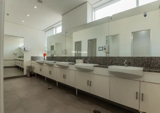 Imagem Conjunto Comercial com 878m2 na Vila Olímpia.