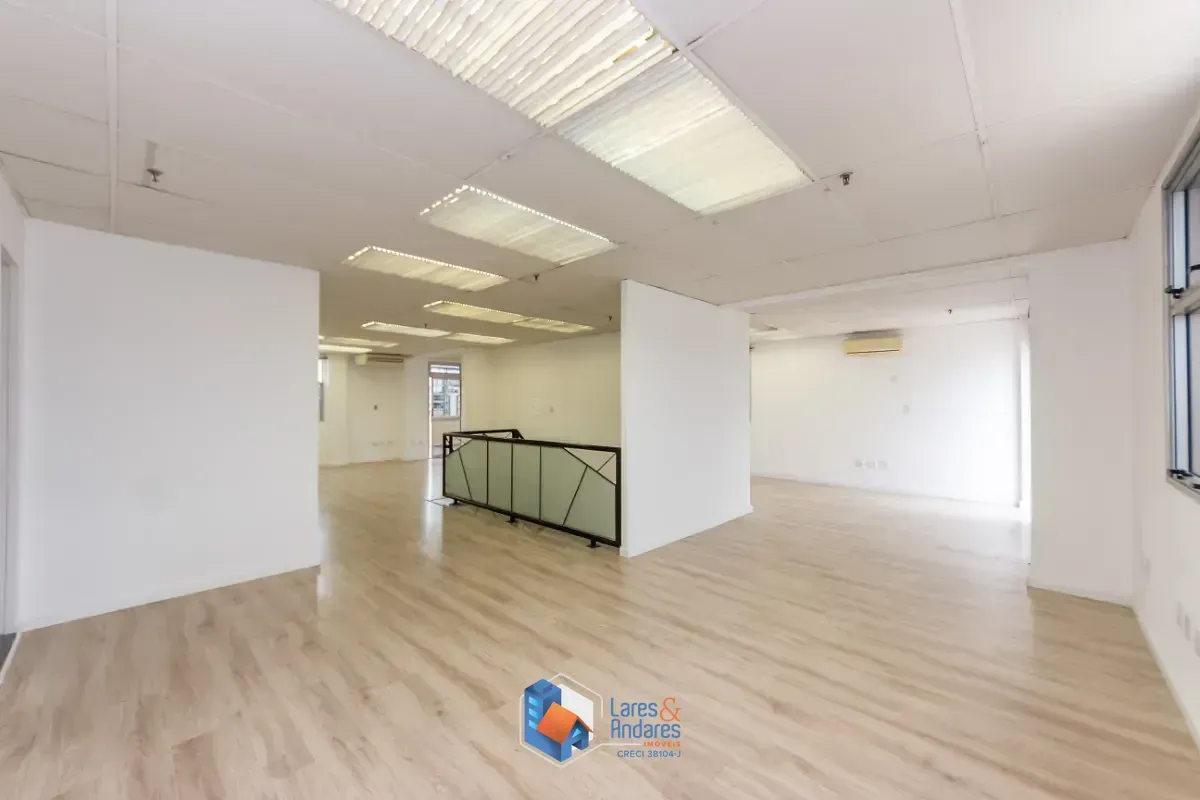 Foto do imóvel Conjunto comercial para venda e locação em Indianópolis, 222m² em Alameda dos Nhambiquaras
