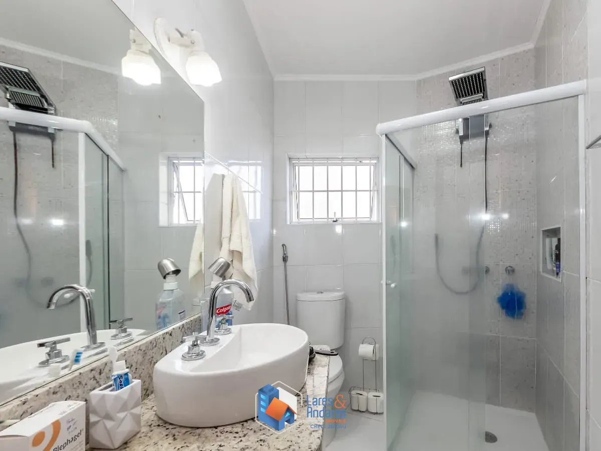 Imagem Casa para venda em Vila Marari com 3 quartos, sendo 2 suítes, 180m²