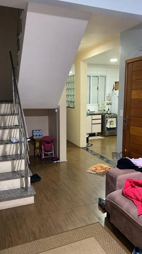 Imagem Casa 3 quartos, 4 vagas, salão de festa, sacada 198m² bairro Rubem Berta, Poa/RS
