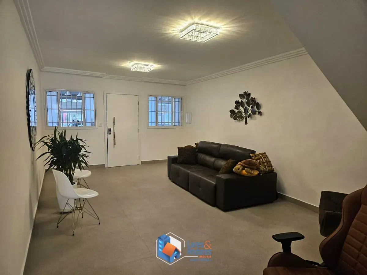Foto do imóvel Casa para venda em Campo Belo com 3 quartos, sendo 1 suíte, 180m² em Rua Demóstenes
