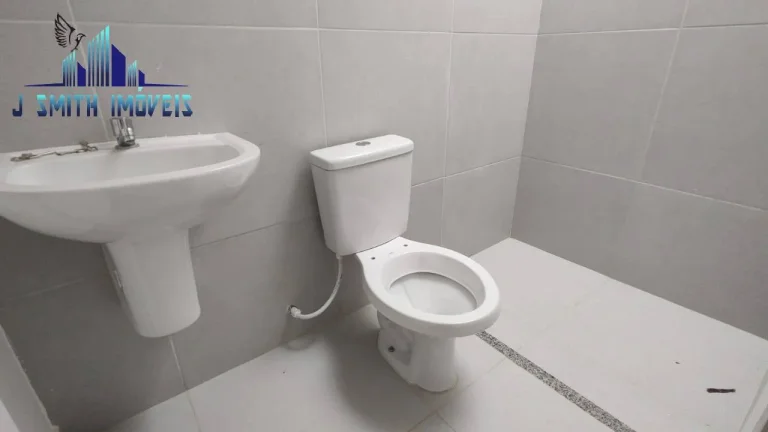 Imagem CASA 2 SUÍTES, 75m², 2 VAGAS, CONDOMÍNIO LAZER COMPLETO. KM 26 DA RAPOSO