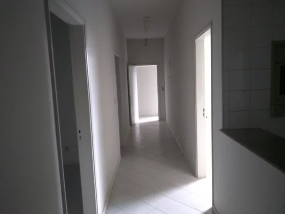 Imagem Ótimo barracão com 647 m², próximo à av. Nações Unidas