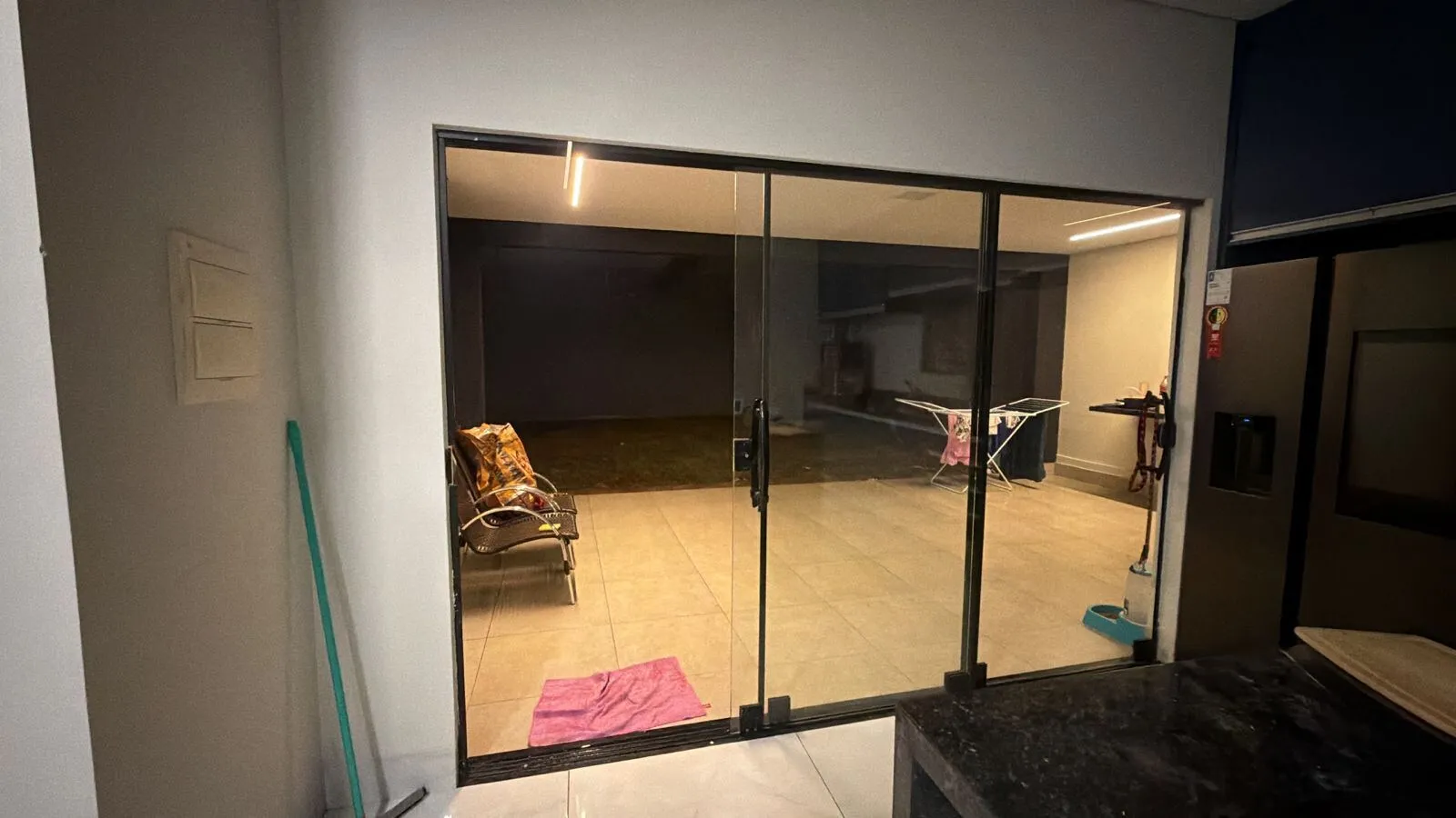 Imagem Casa 2 Quartos sendo 1 Suíte Bairro Morada Do Ouro 2