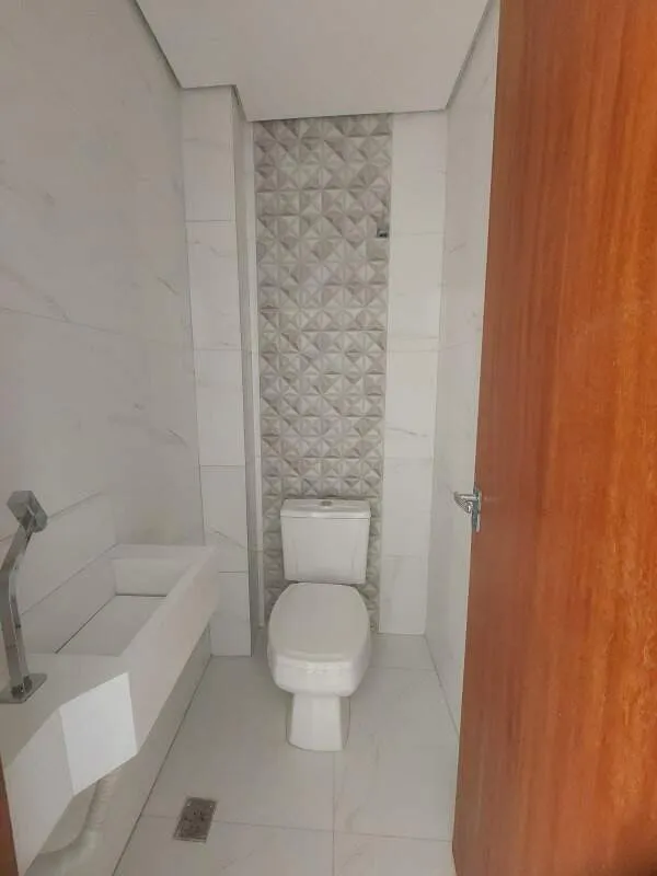 Imagem 2 QUARTOS+2 SUÍTES+VARANDA+ VAGA DE GARAGEM