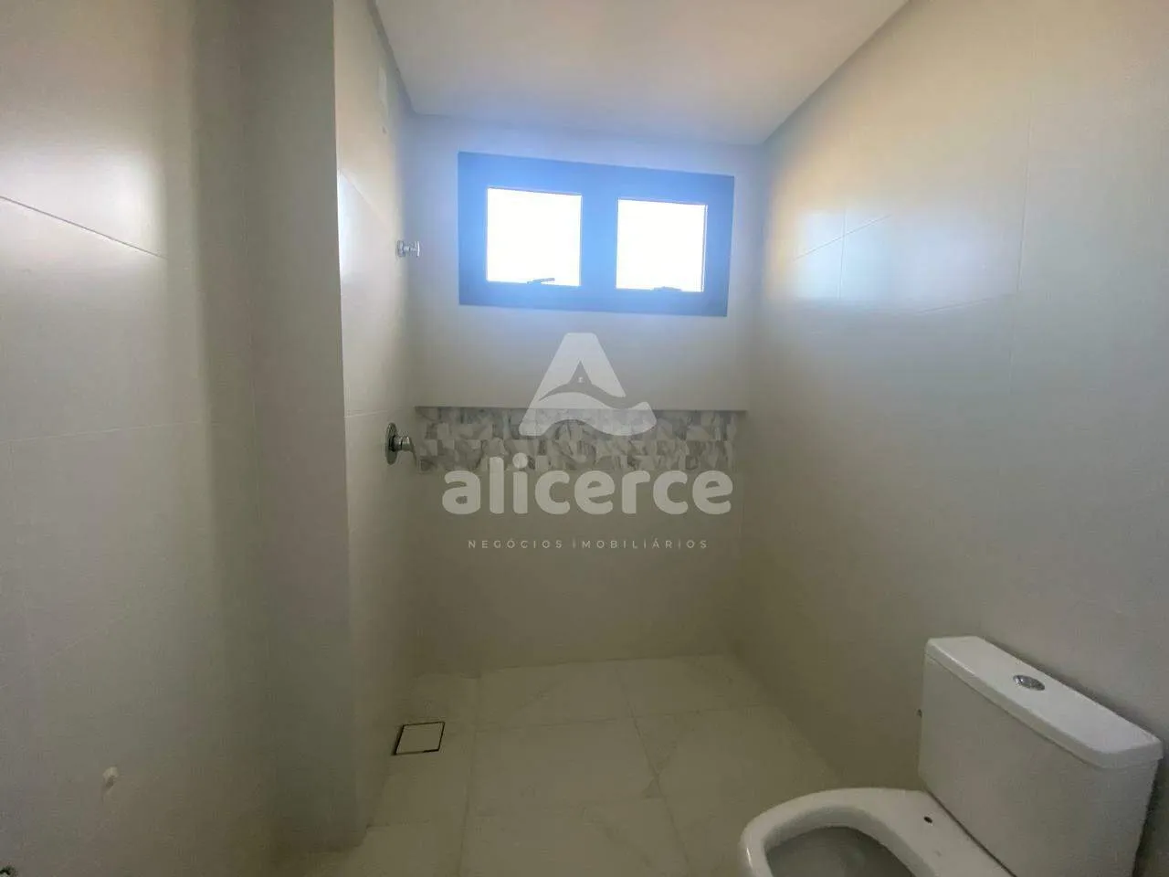 Imagem Apartamento de alto Luxo com 129,15 m² privativos sendo 03 Suítes, Sacada gourmet, no Kobrasol - São José/SC
