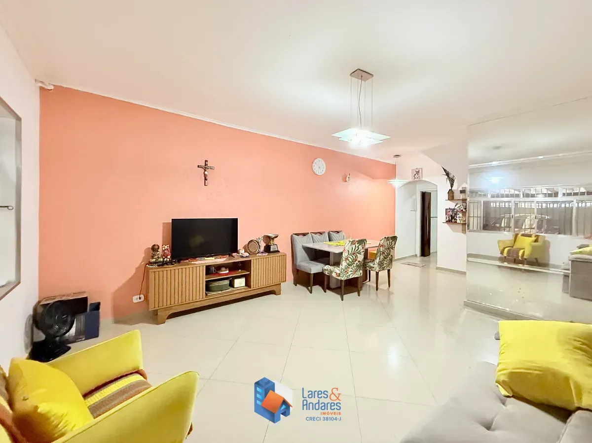 Imagem Sobrado para venda em Jardim dos Lagos com 3 quartos, sendo 3 suítes, 185m²