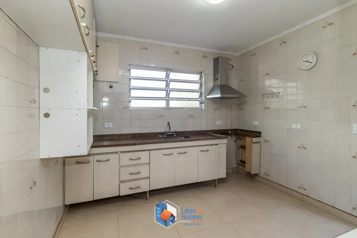 Imagem Sobrado para venda em Jardim Umuarama com 3 quartos, sendo 1 suíte, 180m²