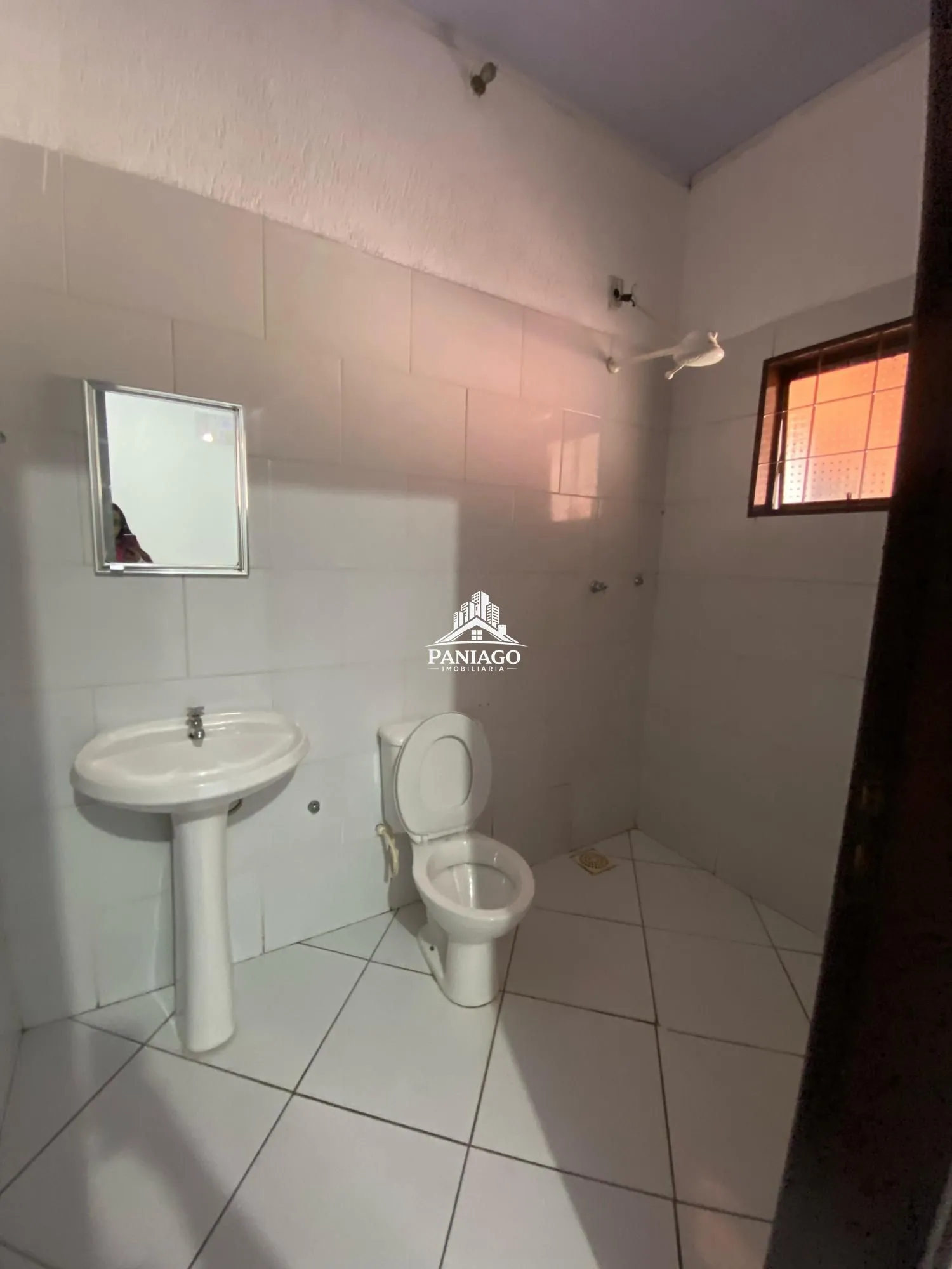 Imagem CASA A VENDA COM 3/4 SENDO UM SUITE NO BAIRRO PARQUE CUIABA